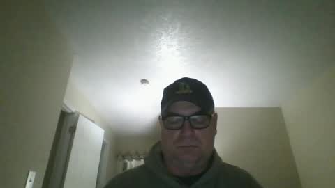 Snapshot of thickwhiteload chatting on 01/17/25, 09:39 thickwhiteload online show from 01/17/25, 09:39