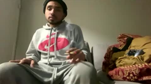 Snapshot of thickwood457 chatting on 12/20/25, 10:50 thickwood457 online show from 12/20/25, 10:50