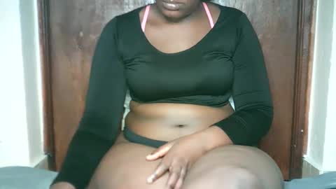 Snapshot of thickybabe_05 chatting on 01/21/25, 03:04 thickybabe_05 online show from 01/21/25, 03:04