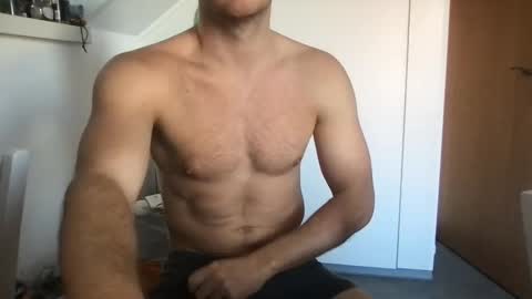 Snapshot of thierrinho8148 chatting on 01/01/25, 01:27 thierrinho8148 online show from 01/01/25, 01:27