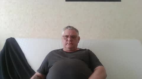 Snapshot of thierrysymp chatting on 05/03/26, 10:43 Thierrysymp online show from 05/03/26, 10:43