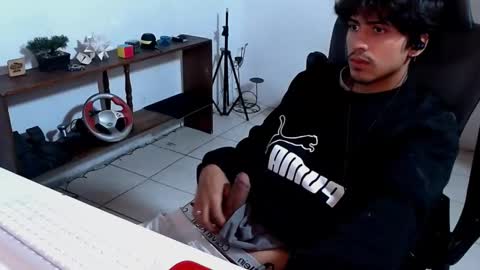 Snapshot of thieves_us chatting on 11/24/25, 07:08 thieves_us online show from 11/24/25, 07:08