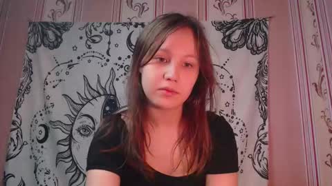 thighswithspikes online show from 10/29/25, 07:43