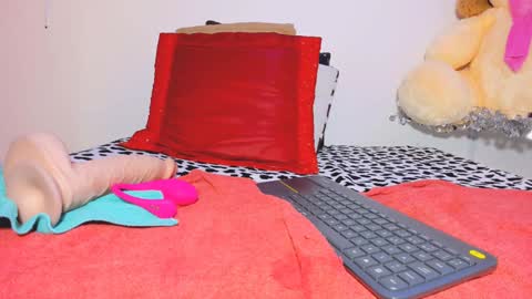 THIN PRINCESS  online show from 01/31/25, 11:35