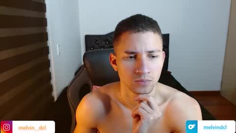 Snapshot of thin_tommy11 chatting on 12/29/24, 02:27 thin_tommy11 online show from 12/29/24, 02:27