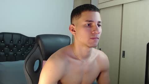 Snapshot of thin_tommy11 chatting on 01/16/25, 02:09 thin_tommy11 online show from 01/16/25, 02:09