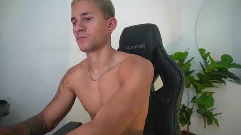 Snapshot of thin_tommy11 chatting on 03/02/26, 05:42 thin_tommy11 online show from 03/02/26, 05:42