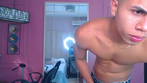 Snapshot of thirstmen_ chatting on 07/22/26, 01:25 MICHAEL AND CRISS online show from 07/22/26, 01:25