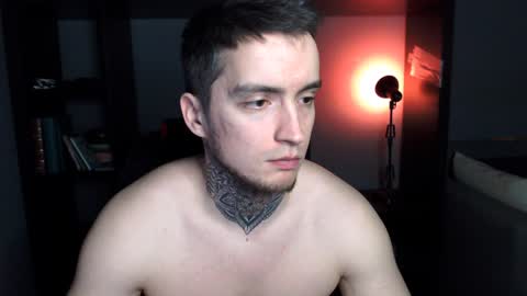 Snapshot of this_is_andy chatting on 02/08/25, 02:04 Andy online show from 02/08/25, 02:04