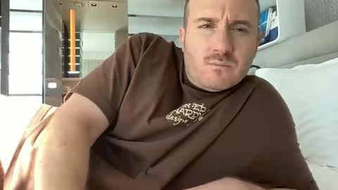 Snapshot of thisbigjewishdick chatting on 12/21/25, 12:12 This Big Jewish Dick online show from 12/21/25, 12:12