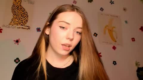 Amelia  shows on mondays fridays and sundays  if anything changes im giving updates on my fansly  online show from 10/05/25, 04:27