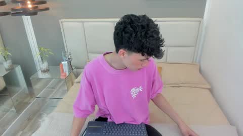 Thom online show from 04/14/26, 11:49