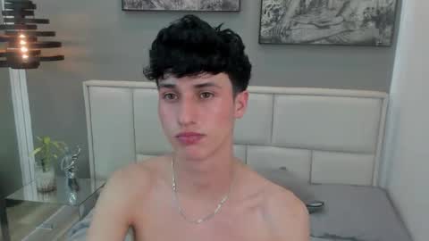 Thom online show from 04/19/26, 04:17