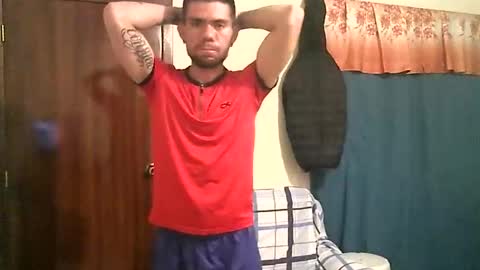 Snapshot of thomas2wood chatting on 04/25/26, 02:36 Thomas2Wood online show from 04/25/26, 02:36