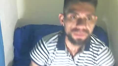 Snapshot of thomas2wood chatting on 06/15/26, 11:40 Thomas2Wood online show from 06/15/26, 11:40