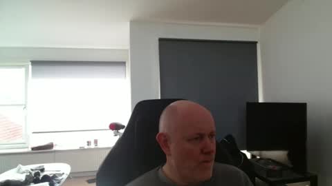 thomas315627 online show from 04/05/26, 02:58