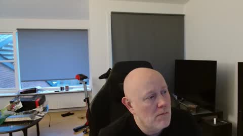 thomas315627 online show from 04/19/26, 06:21