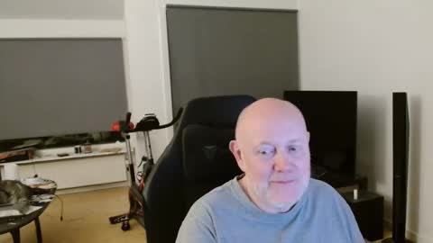 Snapshot of thomas315627 chatting on 05/19/26, 10:49 thomas315627 online show from 05/19/26, 10:49