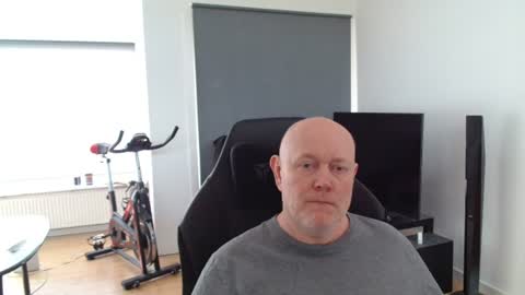 Snapshot of thomas315627 chatting on 06/14/26, 01:46 thomas315627 online show from 06/14/26, 01:46