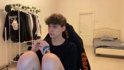 Thomas Hill online show from 11/15/25, 08:05