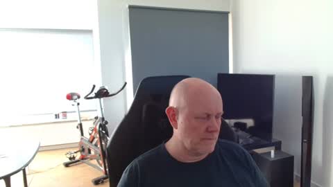 Snapshot of thomas806035 chatting on 06/20/26, 06:22 thomas806035 online show from 06/20/26, 06:22