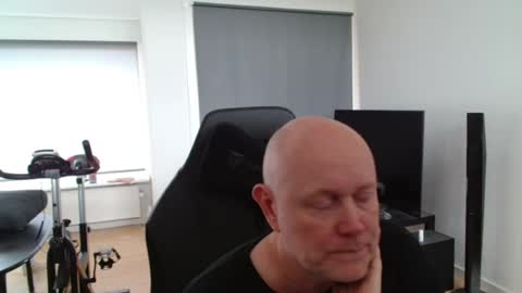 Snapshot of thomas806035 chatting on 07/07/26, 11:36 thomas806035 online show from 07/07/26, 11:36