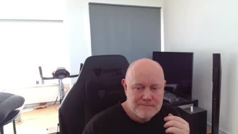 Snapshot of thomas806035 chatting on 07/29/26, 01:42 thomas806035 online show from 07/29/26, 01:42