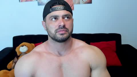 Thomas Brandon online show from 02/09/25, 04:14