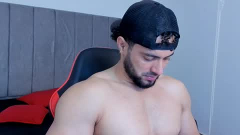 Snapshot of thomas_brandon chatting on 01/07/26, 05:32 Thomas Brandon online show from 01/07/26, 05:32