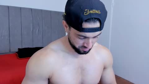 Snapshot of thomas_brandon chatting on 02/01/26, 05:17 Thomas Brandon online show from 02/01/26, 05:17