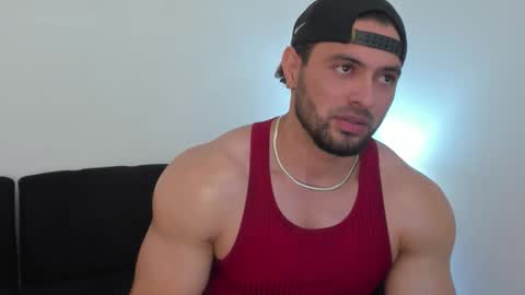 Snapshot of thomas_brandon chatting on 02/12/26, 04:18 Thomas Brandon online show from 02/12/26, 04:18