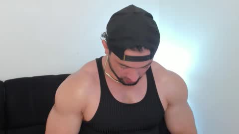 Snapshot of thomas_brandon chatting on 02/13/26, 04:41 Thomas Brandon online show from 02/13/26, 04:41