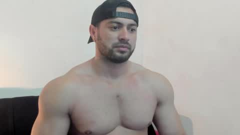 Snapshot of thomas_brandon chatting on 05/21/26, 08:54 Thomas Brandon online show from 05/21/26, 08:54
