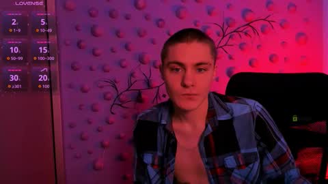 thomas_crow online show from 01/08/26, 09:44