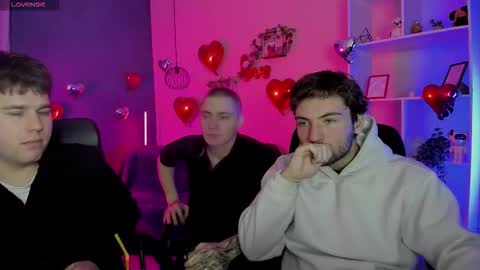 thomas_crow online show from 02/14/26, 10:34