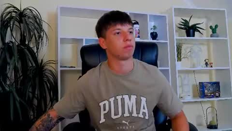 Snapshot of thomas_edisonn chatting on 06/30/26, 07:20 thomas_edisonn online show from 06/30/26, 07:20