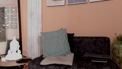 Thomas Eliott   independent model online show from 02/07/26, 07:50