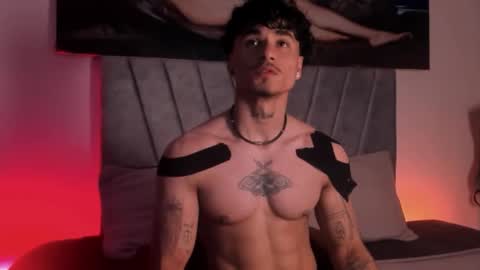 Thomas 3  JUST STAY AND BE MY LAST LOVE online show from 11/27/25, 04:47