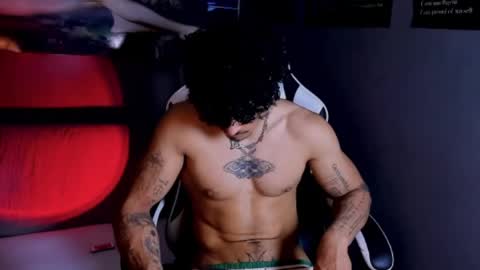 Snapshot of thomas_fit1 chatting on 04/24/26, 07:11 Thomas 3 JUST STAY AND BE MY LAST LOVE online show from 04/24/26, 07:11