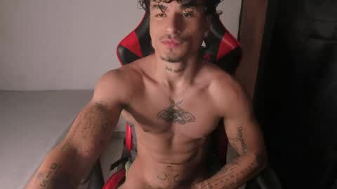 Snapshot of thomas_fit1 chatting on 05/24/26, 04:06 Thomas 3 JUST STAY AND BE MY LAST LOVE online show from 05/24/26, 04:06