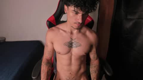 Snapshot of thomas_fit1 chatting on 05/25/26, 02:50 Thomas 3 JUST STAY AND BE MY LAST LOVE online show from 05/25/26, 02:50