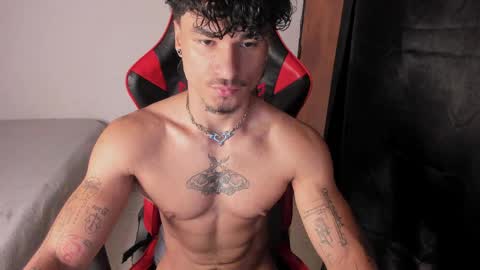 Snapshot of thomas_fit1 chatting on 06/04/26, 03:40 Thomas 3 JUST STAY AND BE MY LAST LOVE online show from 06/04/26, 03:40