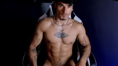 Snapshot of thomas_fit1 chatting on 06/08/26, 02:12 Thomas 3 JUST STAY AND BE MY LAST LOVE online show from 06/08/26, 02:12