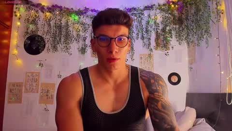 Thomas Grey online show from 02/09/25, 03:32