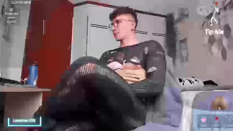 Thomas Grey online show from 09/08/25, 07:57