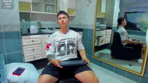 Thomas online show from 09/30/25, 11:26