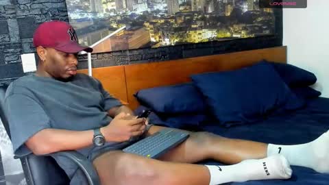 Snapshot of thomas_santtos01 chatting on 02/14/25, 08:05 thomas Santtos online show from 02/14/25, 08:05