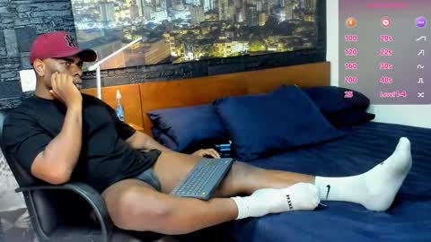 Snapshot of thomas_santtos01 chatting on 02/24/25, 09:20 thomas Santtos online show from 02/24/25, 09:20