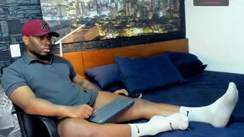 Snapshot of thomas_santtos01 chatting on 03/04/25, 12:12 thomas Santtos online show from 03/04/25, 12:12