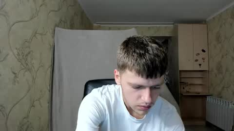 Tomas online show from 10/19/25, 02:07